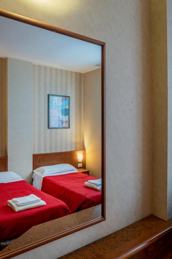 Meditur Hotel Pisa Migliarino Pisano Exterior photo