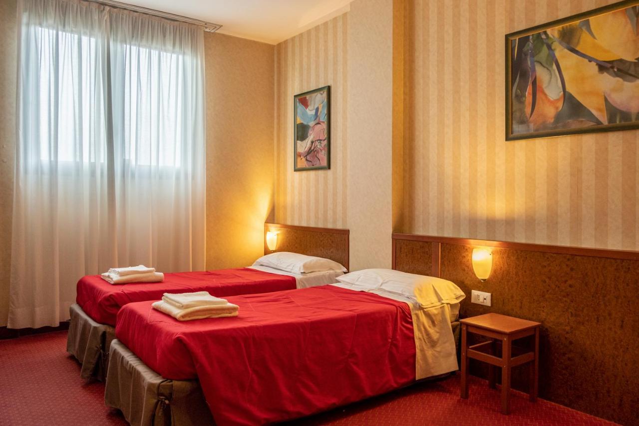Meditur Hotel Pisa Migliarino Pisano Exterior photo